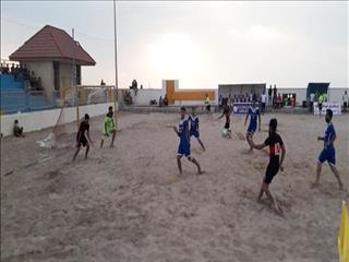 ورزشگاه ساحلی گناوه برای برگزاری لیگ کشور در حال آماده‌سازی است
