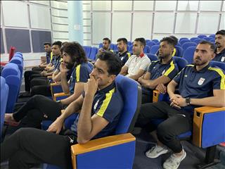جلسه ملی پوشان ساحلی با سرمربی تیم ملی