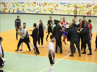 بی‌اخلاقی‌های تمام‌نشدنی در فوتسال