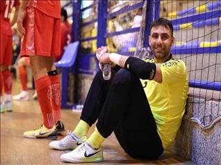 دوری چند هفته ای سینا پرکاس از میادین