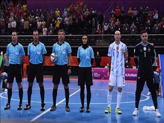 گلاره ناظمی داور زن ایران در فینال جام جهانی فوتسال مردان+عکس