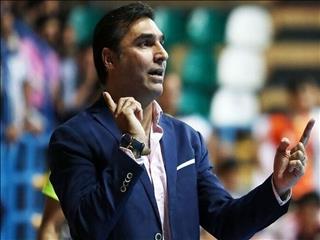 خوراکچی: الان وقت صحبت در مورد نیمکت تیم ملی نیست/ هیچ فصلی قول قهرمانی ندادم