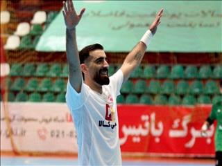 آقای گل لیگ برتر فوتسال گلزن‌تر از چهار تیم لیگ برتری!