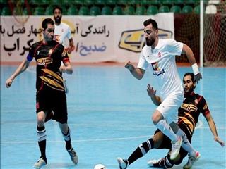 احمد عباسی: برخی ملی‌پوشان فوتسال از موفقیت اشباع شده بودند