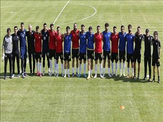 پایان فاز نخست اردوی تیم ملی با تمرین اختصاصی 2 بازیکن/ خوش و بش گرم کی‌روش با مربی استقلال