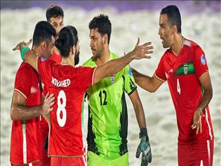 قهرمان جام بین قاره ای به ایران بازگشت