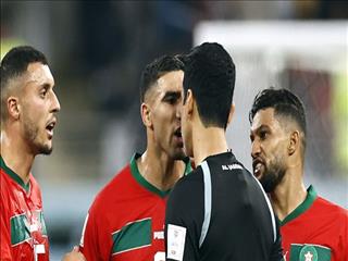 حاشیه رده‌بندی جام جهانی| درگیری مراکشی‌ها با داور قطری/ رئیس فیفا «هو» شد!