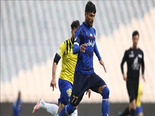 محبی: زاهدی فر خطاها را برای پرسپولیس می گرفت!