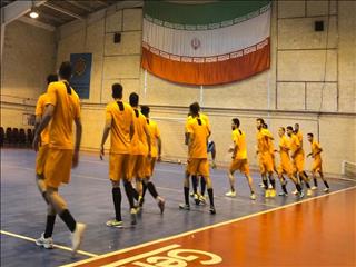 تیم ملی فوتسال وارد تهران شد