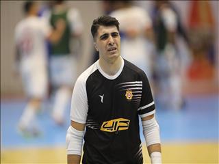 مومنی کاندیدای برترین دروازه بان جهان در سال ۲٠۲۲ شد