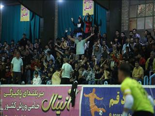 ضرب و شتم داوران پس از باخت / کمیته انضباطی ورود کند!