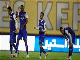 هفته هجدهم لیگ برتر؛ 3  گل آبی، سوغات ساپینتو از کرمان/ فاصله استقلال با پرسپولیس شکسته شد