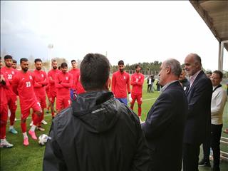 تاج: قرارداد قلعه‌نویی را تا جام جهانی تمدید می‌کنیم/ زنان ایرانی و روس به ورزشگاه می‌آیند