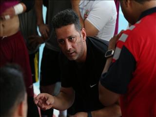 سرمربی سن ایچ ساوه: نبودنم روی نیمکت در باخت تیم مان تاثیرگذار بود