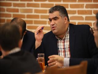 رئیس کمیته فوتسال مازندران: باشگاه تهرانی تعهدات مالی خود را عملی نکرد/تلاش کردیم تا قراردادشان را در استان ثبت کنیم اما جواب تلفن هم ندادند
