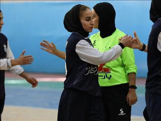 شکست سنگین قهرمان مقابل نایب قهرمان