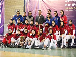 گزارش تصویری از جشن قهرمانی تیم پالایش نفت آبادان در سوپر لیگ فوتسال بانوان